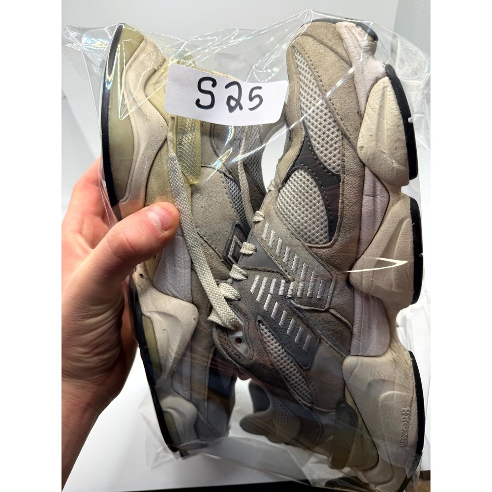 New Balance 9060 Unisex M10/W11.5‎ Shoes Rain Cloud Castle Rock Lace Up Sneakers - Picture 14 of 14